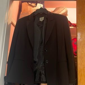 TAHARI  blazer super comfortable SIZE 10P